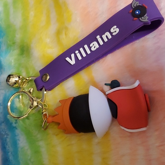 Disney Snow White Villian Keychain - Picture 3 of 7